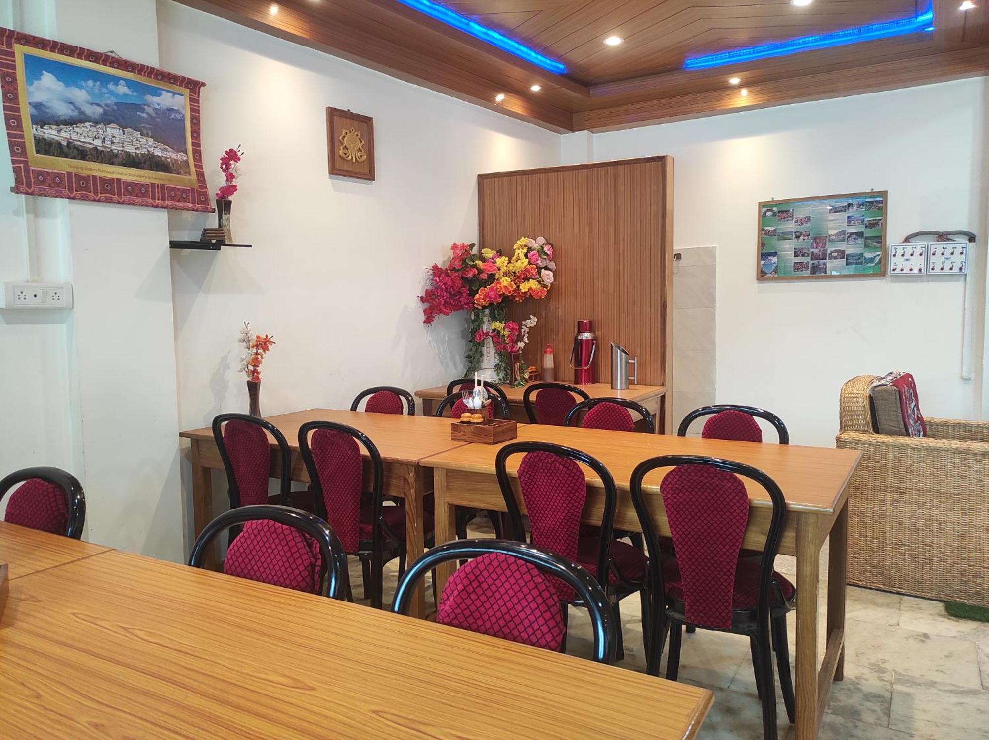 Hotel Tawang Regency Dış mekan fotoğraf